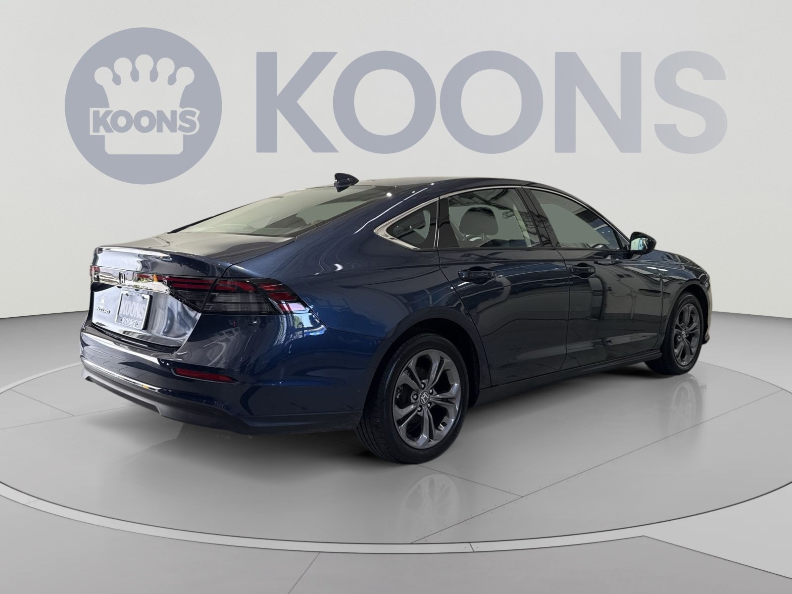 Used 2024 Honda Accord EX image 11