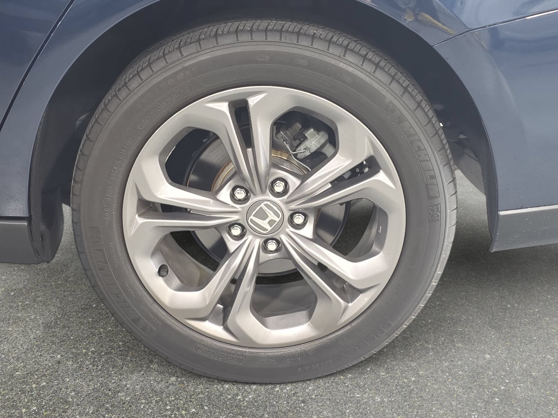 Used 2024 Honda Accord EX image 31