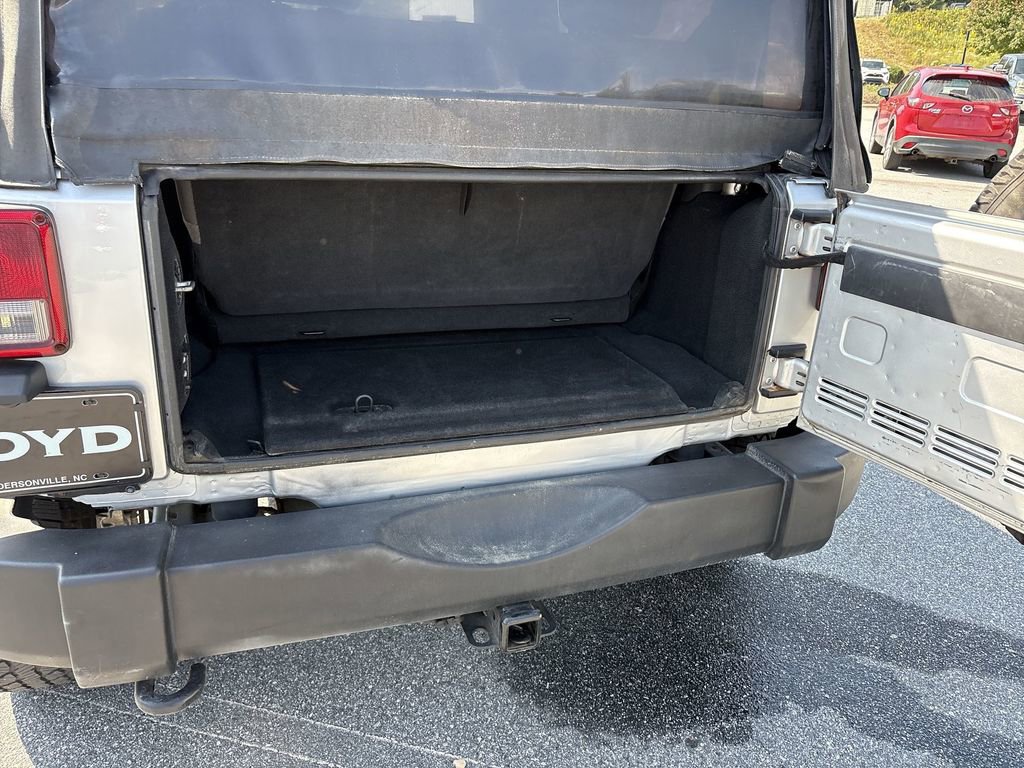 Used 2009 Jeep Wrangler X image 22