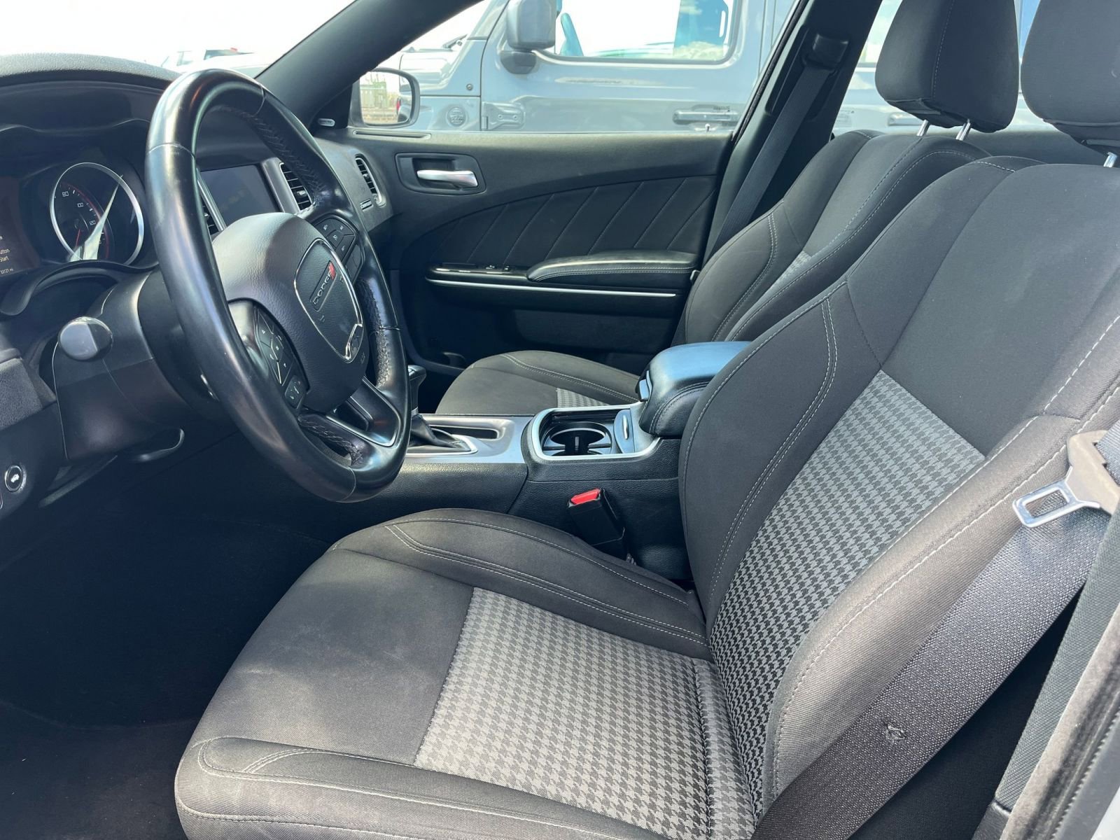 Used 2023 Dodge Charger SXT image 27