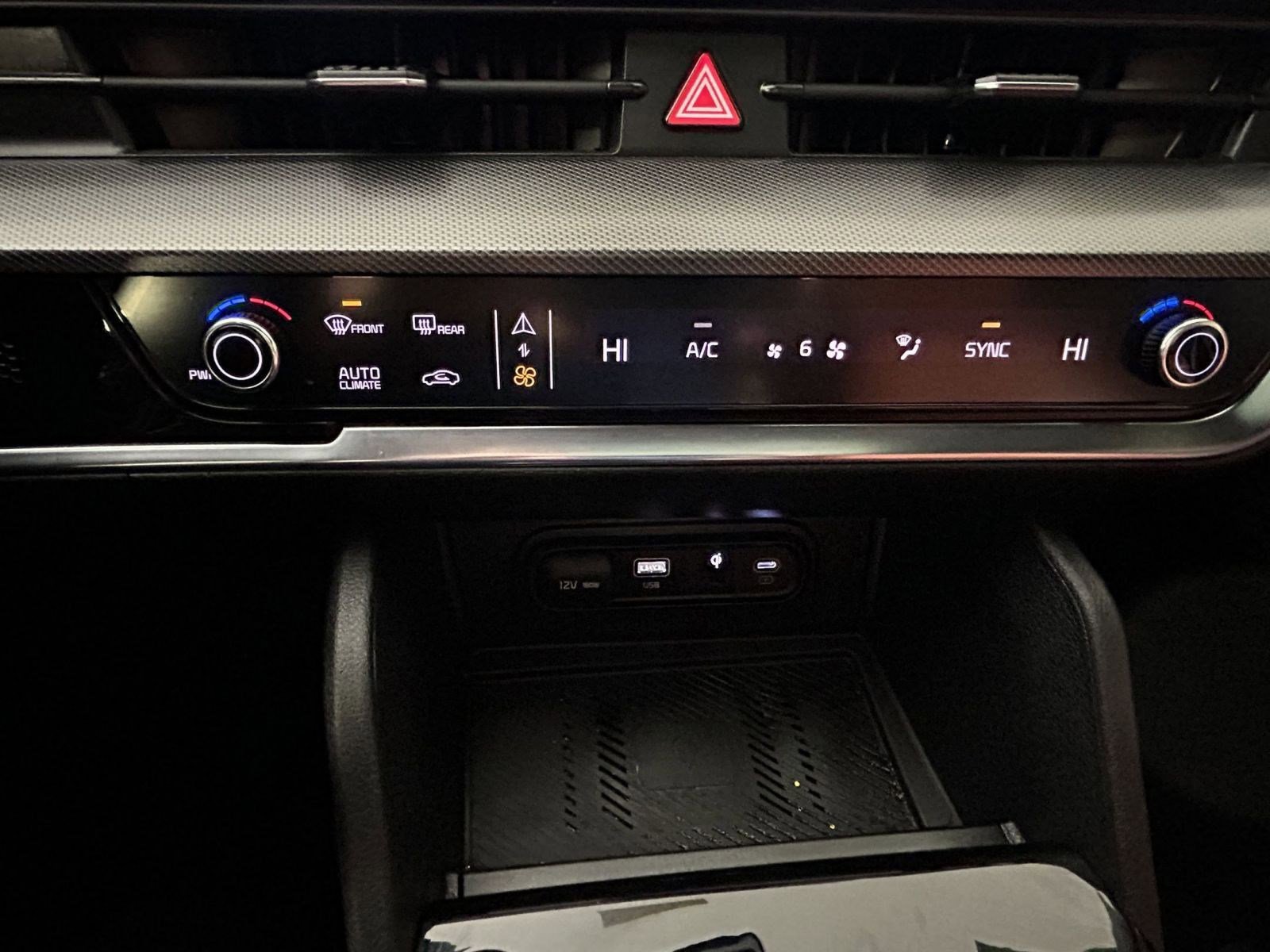 Used 2024 Kia Sportage SX image 29