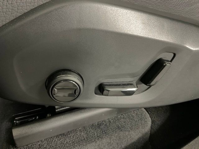 Certified 2023 Volvo XC90 B6 Plus w/ Protection Package Premier image 29