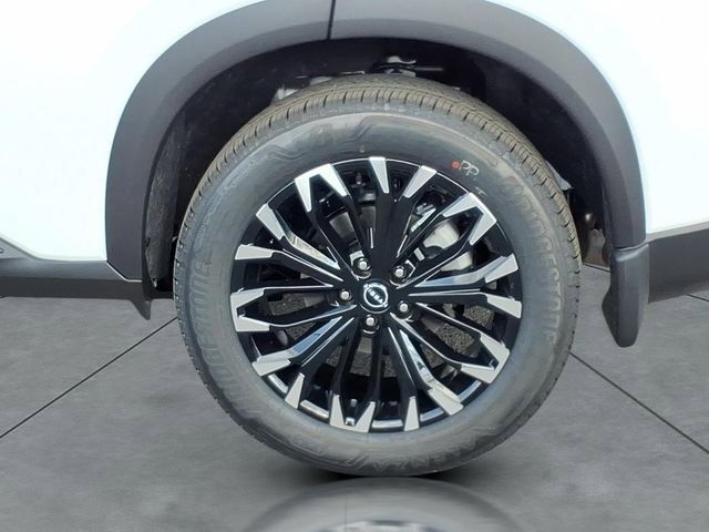 New 2026 Nissan Rogue SV image 4
