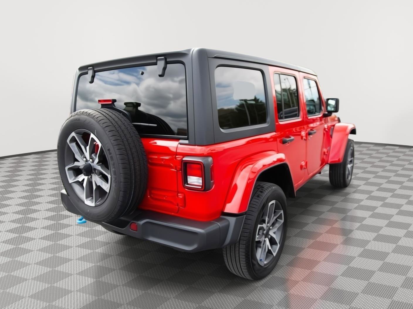 Used 2024 Jeep Wrangler Unlimited AWD/4WD image 5