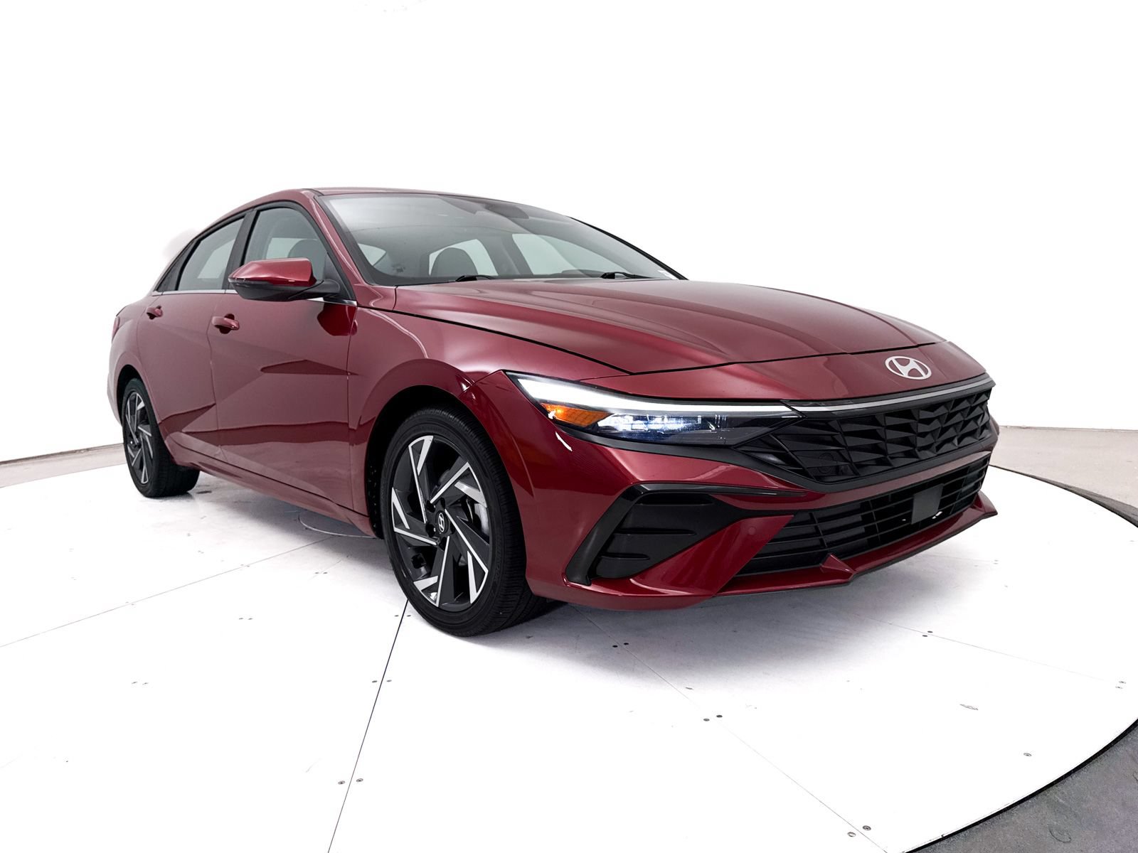 Used 2024 Hyundai Elantra Limited FWD image 13