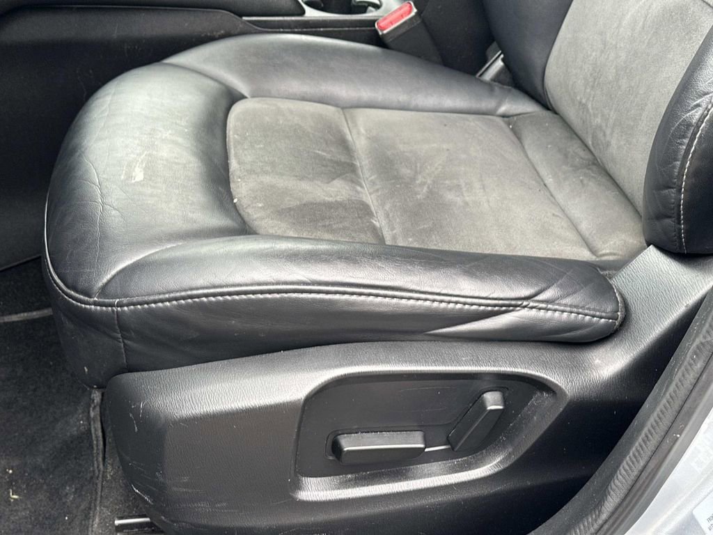 Used 2021 MAZDA CX-5 Touring image 17