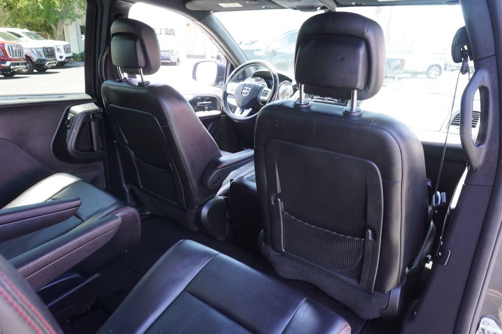 Used 2019 Dodge Grand Caravan GT w/ Safety Sphere Group FWD image 11