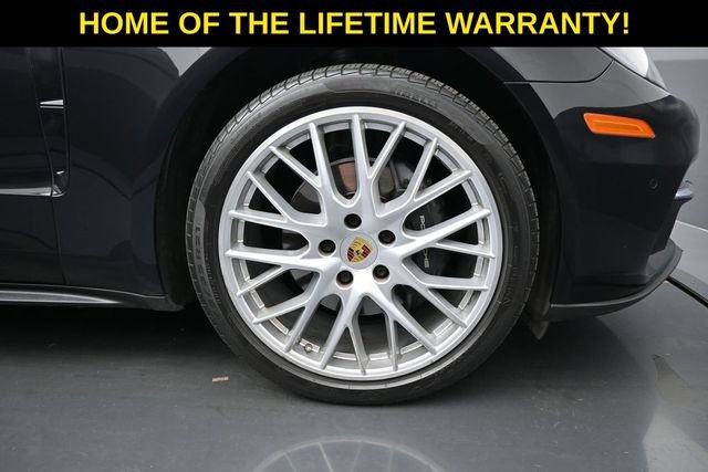 Used 2017 Porsche Panamera 4 AWD/4WD image 49