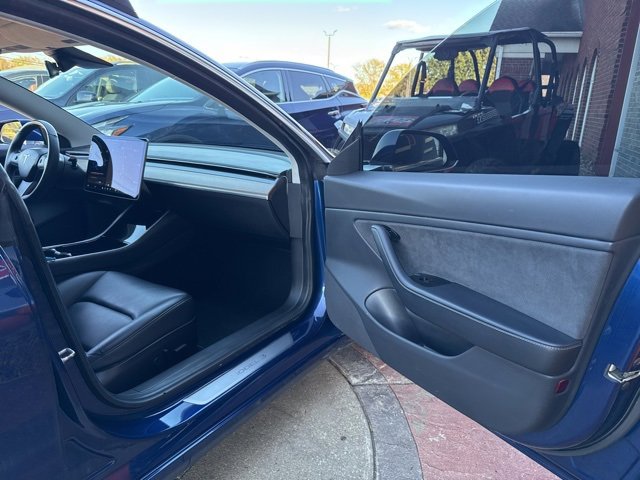 Used 2020 Tesla Model 3 Long Range image 38