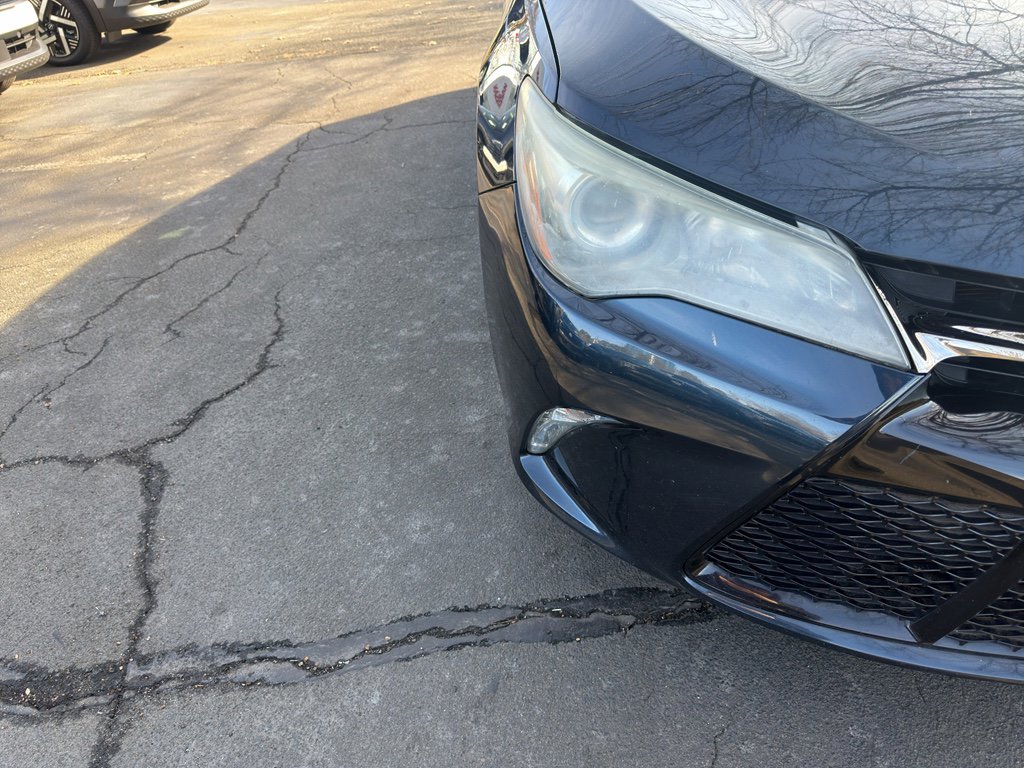 Used 2015 Toyota Camry XSE image 10