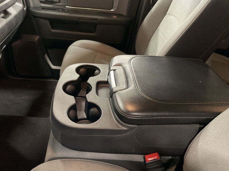 Used 2024 RAM 1500 Classic SLT image 30