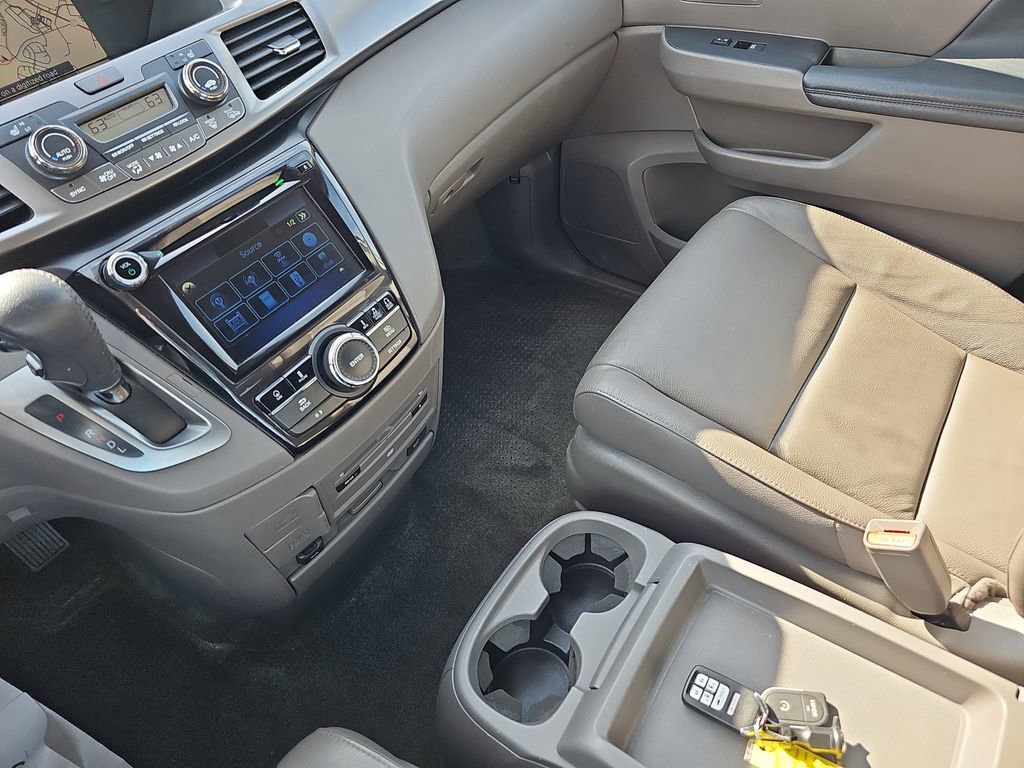 Used 2016 Honda Odyssey Touring image 30