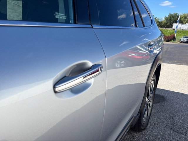 Used 2025 Subaru Outback Touring AWD/4WD image 21