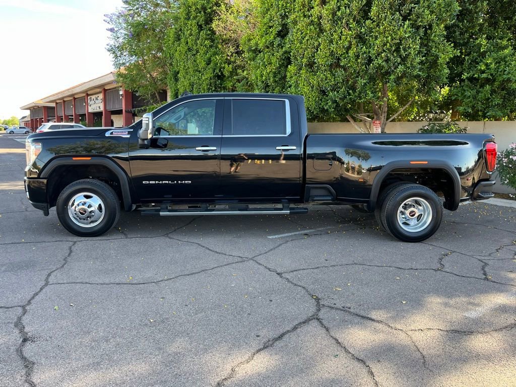 Used 2023 GMC Sierra 3500 Denali w/ Denali Ultimate Package image 5