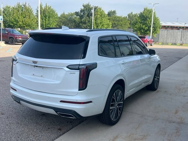 Used 2025 Cadillac XT6 Sport w/ Technology Package AWD/4WD image 3