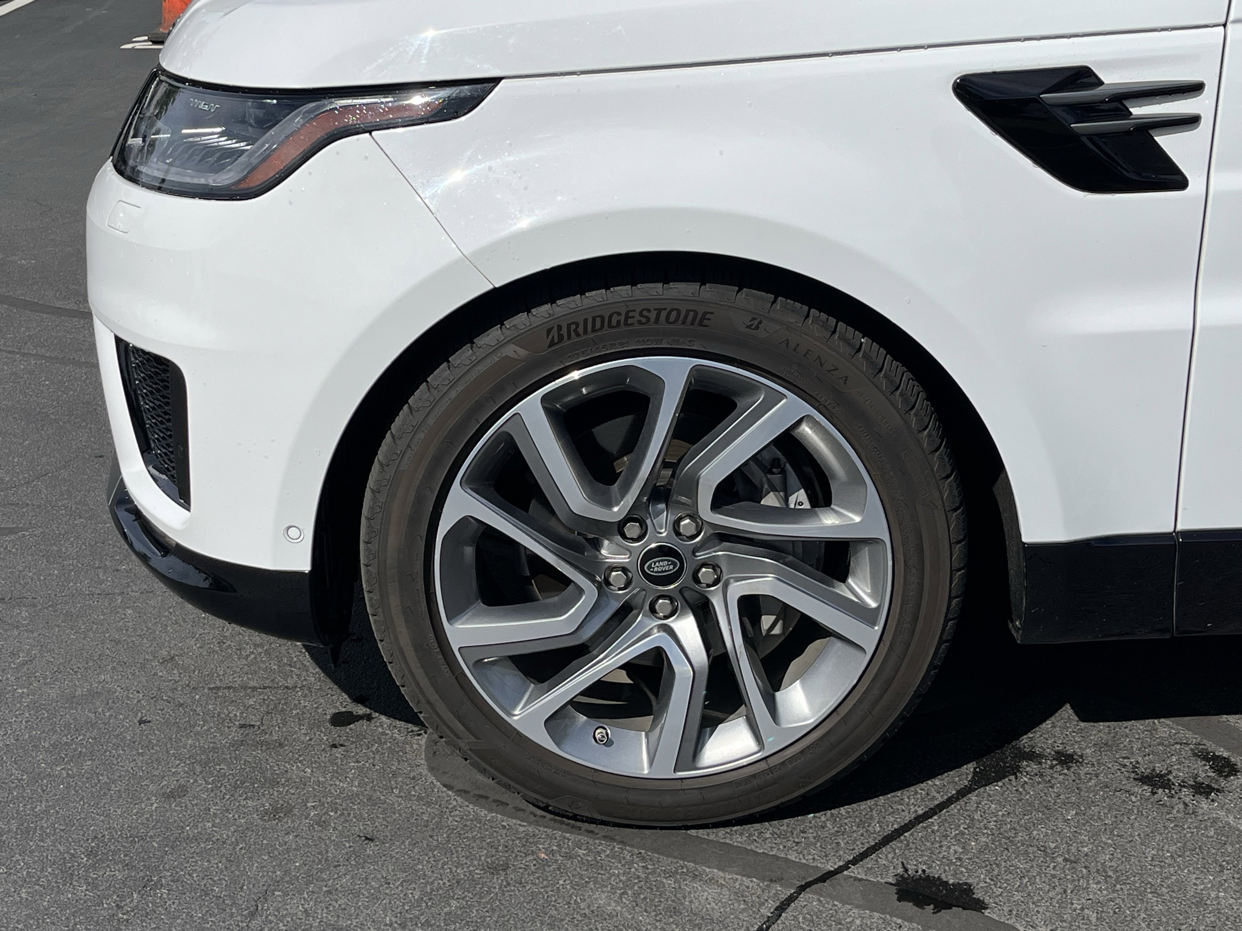 Used 2021 Land Rover Range Rover Sport HSE Silver Edition AWD/4WD image 12
