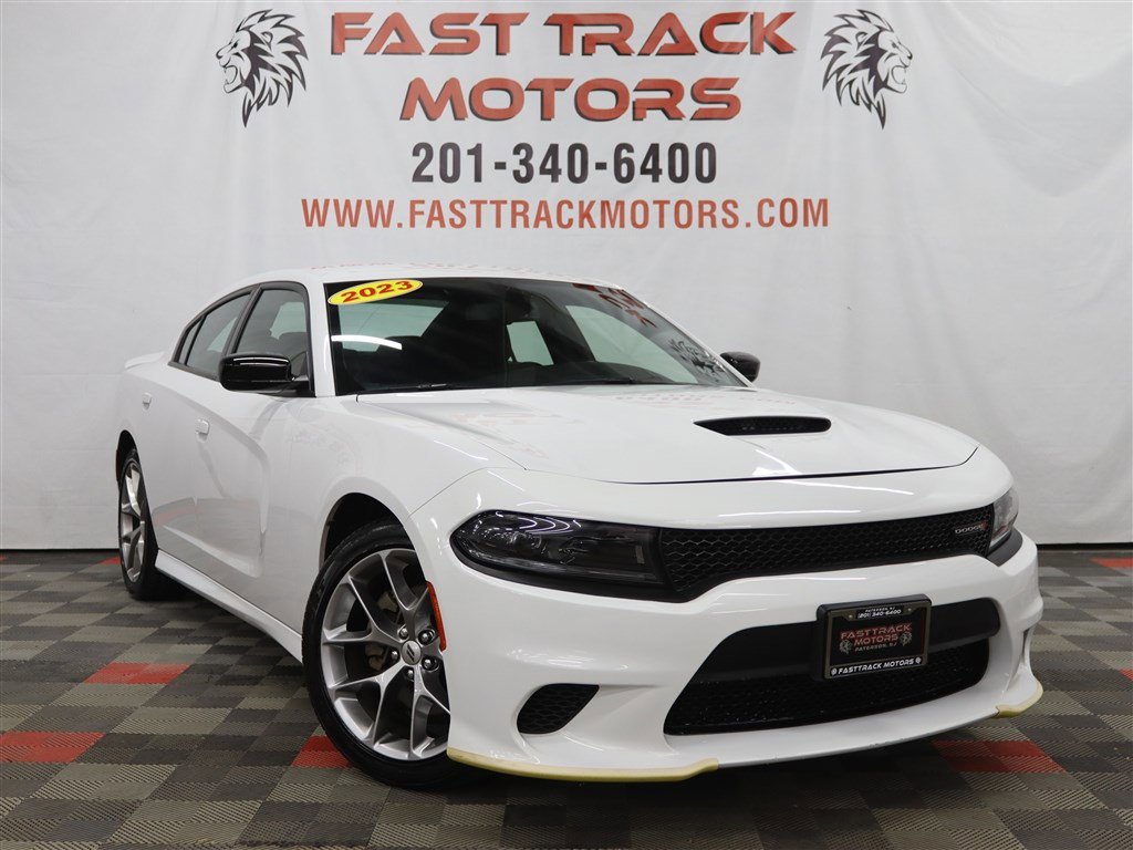 Used 2023 Dodge Charger GT image 3