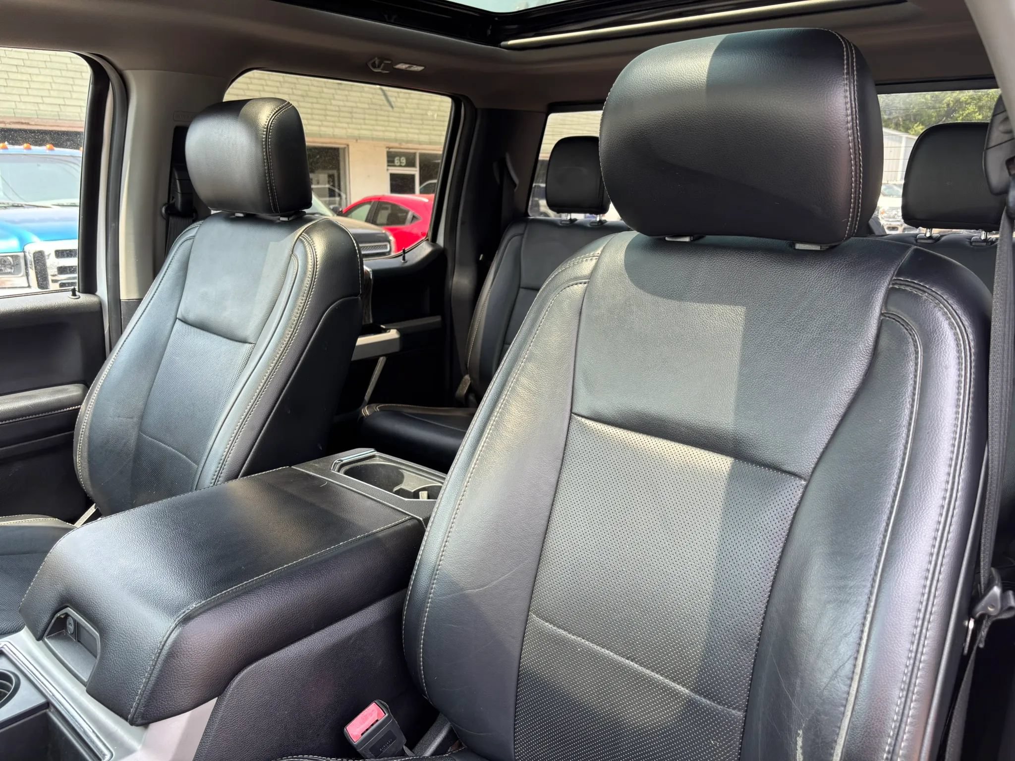Used 2019 Ford F250 Lariat w/ Lariat Ultimate Package AWD/4WD image 20