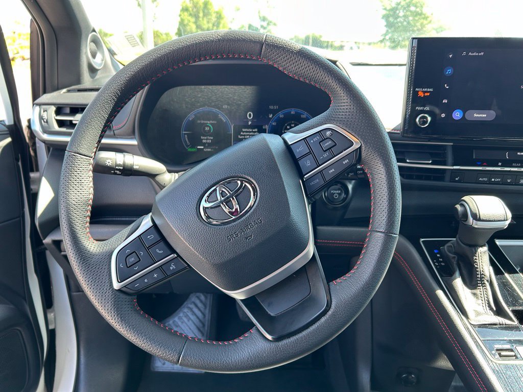 Used 2026 Toyota Sienna XSE FWD image 22