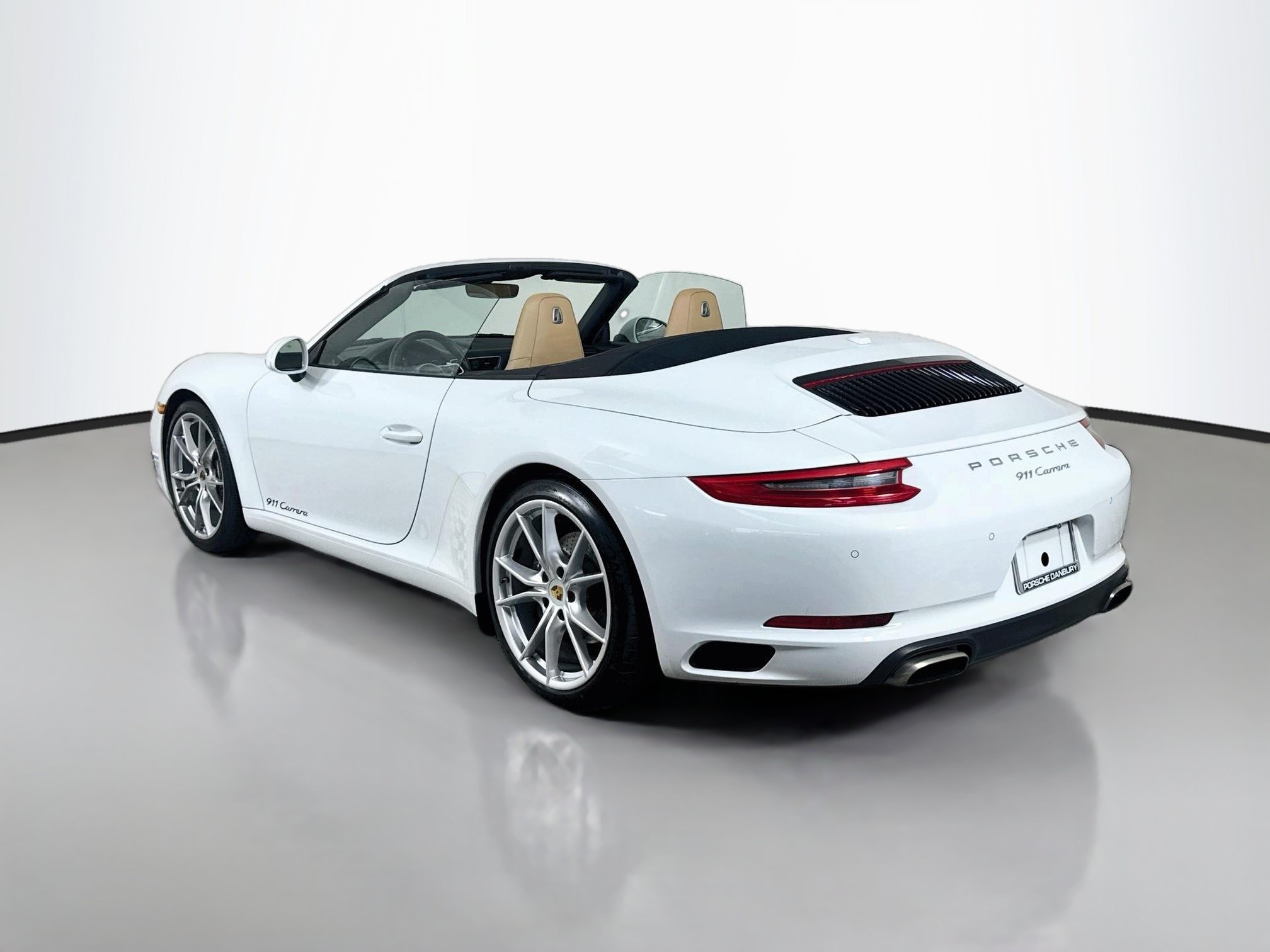 Certified 2019 Porsche 911 Carrera RWD image 3