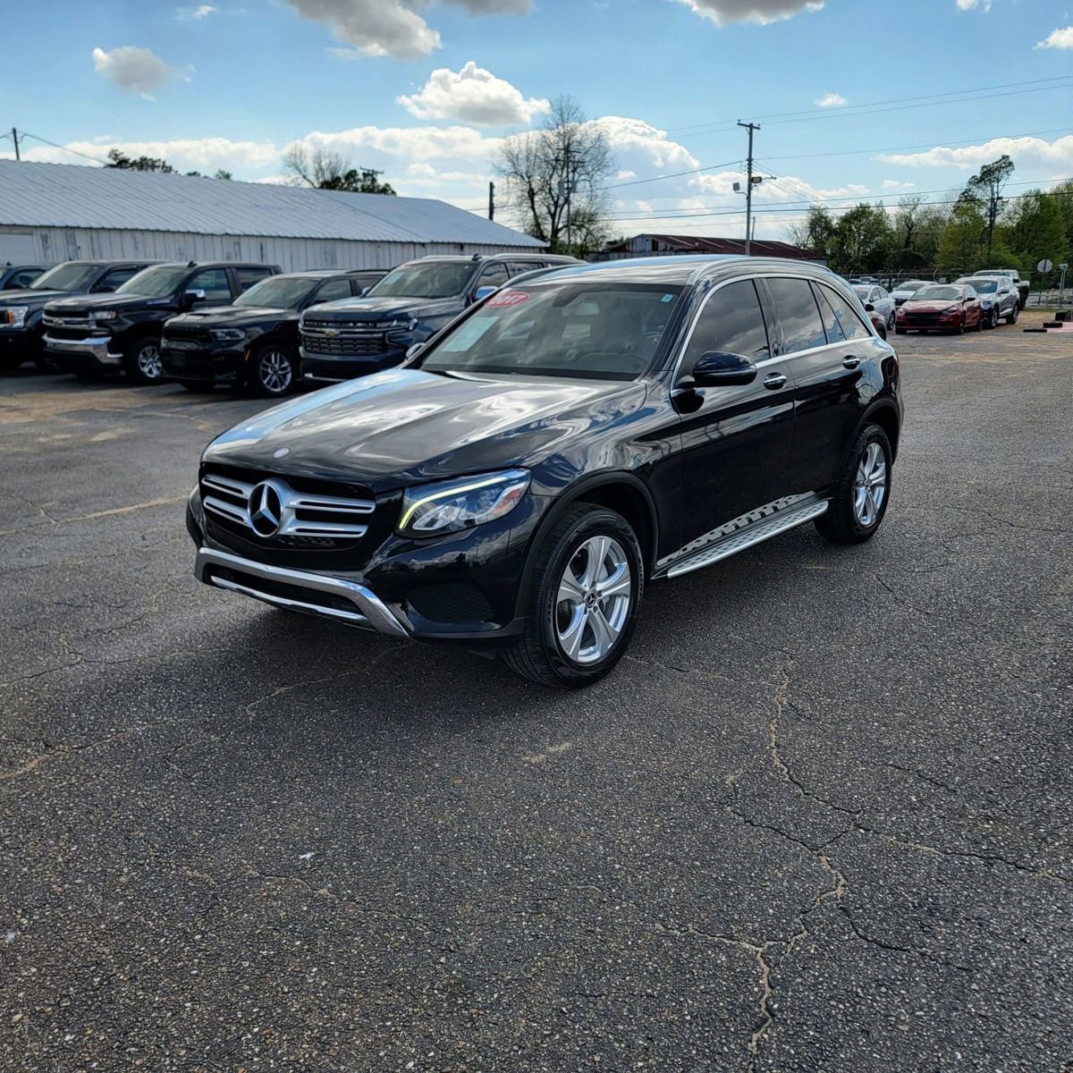 Used 2017 Mercedes-Benz GLC 300 image 2