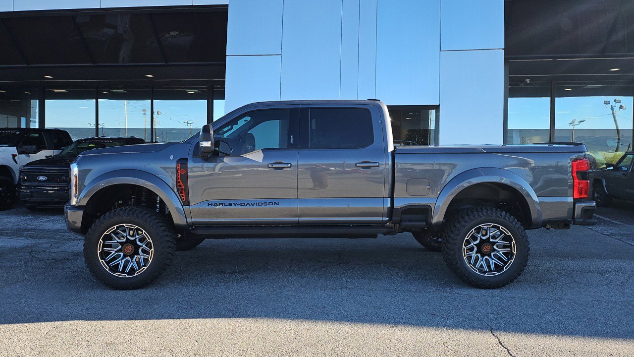 New 2026 Ford F250 Lariat w/ Black Appearance Package image 3