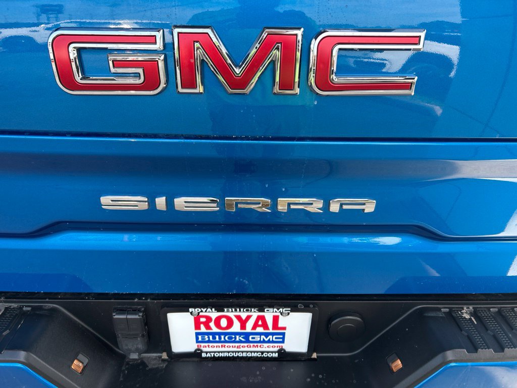 Used 2023 GMC Sierra 1500 AT4 w/ AT4 Premium Package AWD/4WD image 31