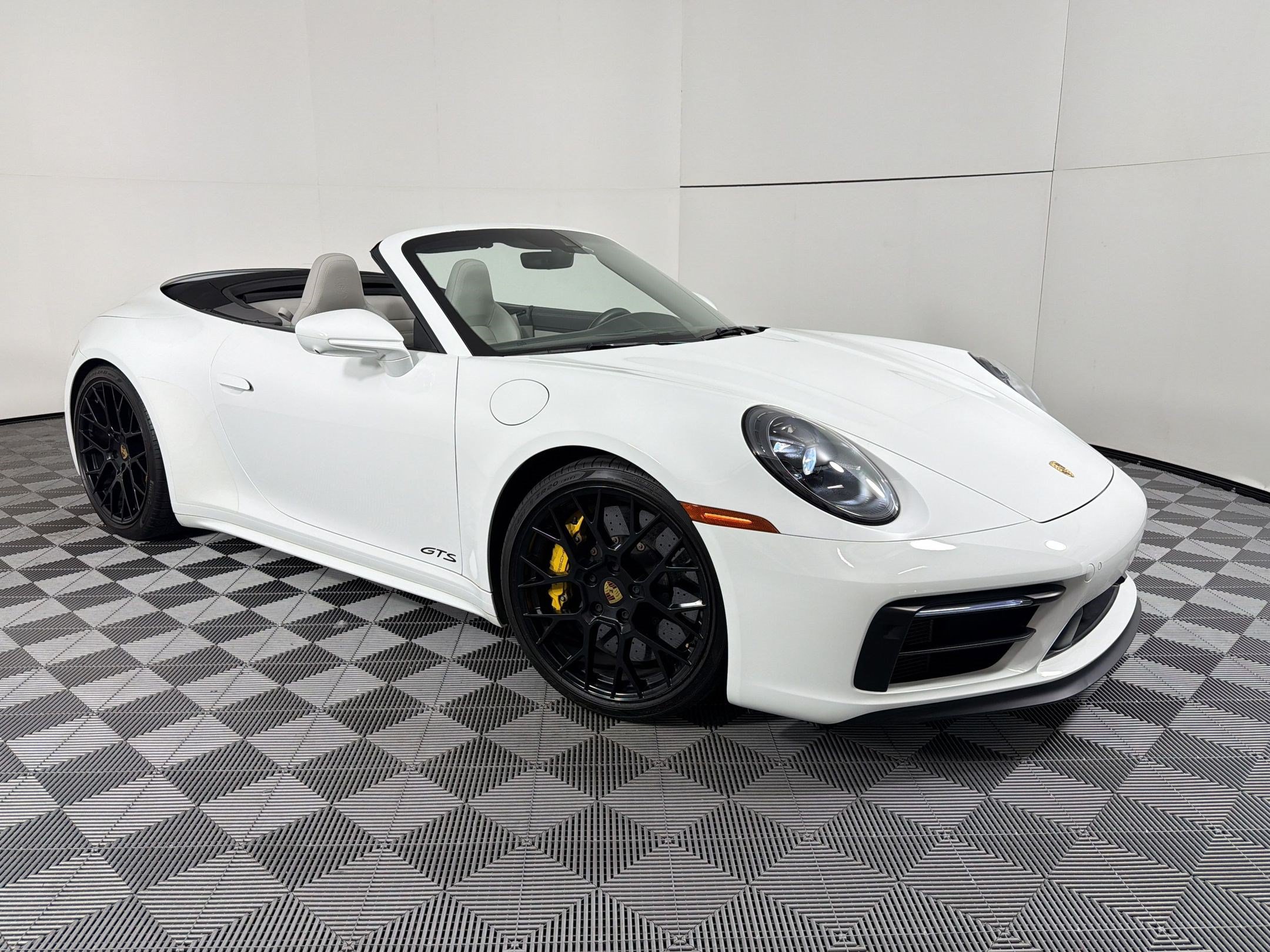 Certified 2022 Porsche 911 Carrera 4 GTS AWD/4WD image 7