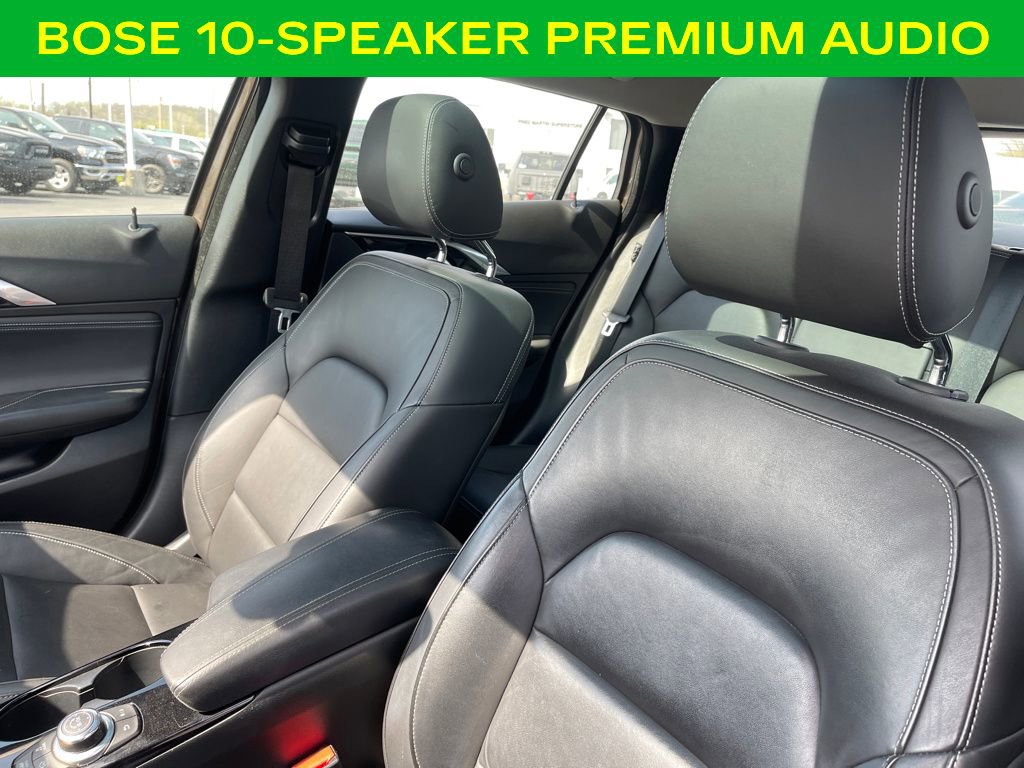Used 2018 INFINITI QX30 Premium w/ Navigation Package image 16