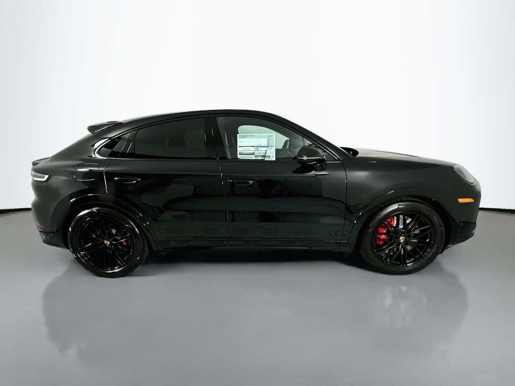 New 2026 Porsche Cayenne GTS AWD/4WD image 8