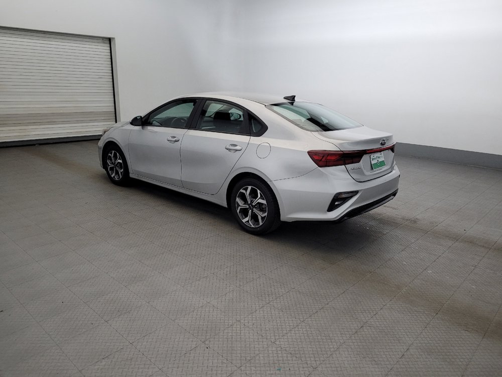 Used 2021 Kia Forte LXS FWD image 3