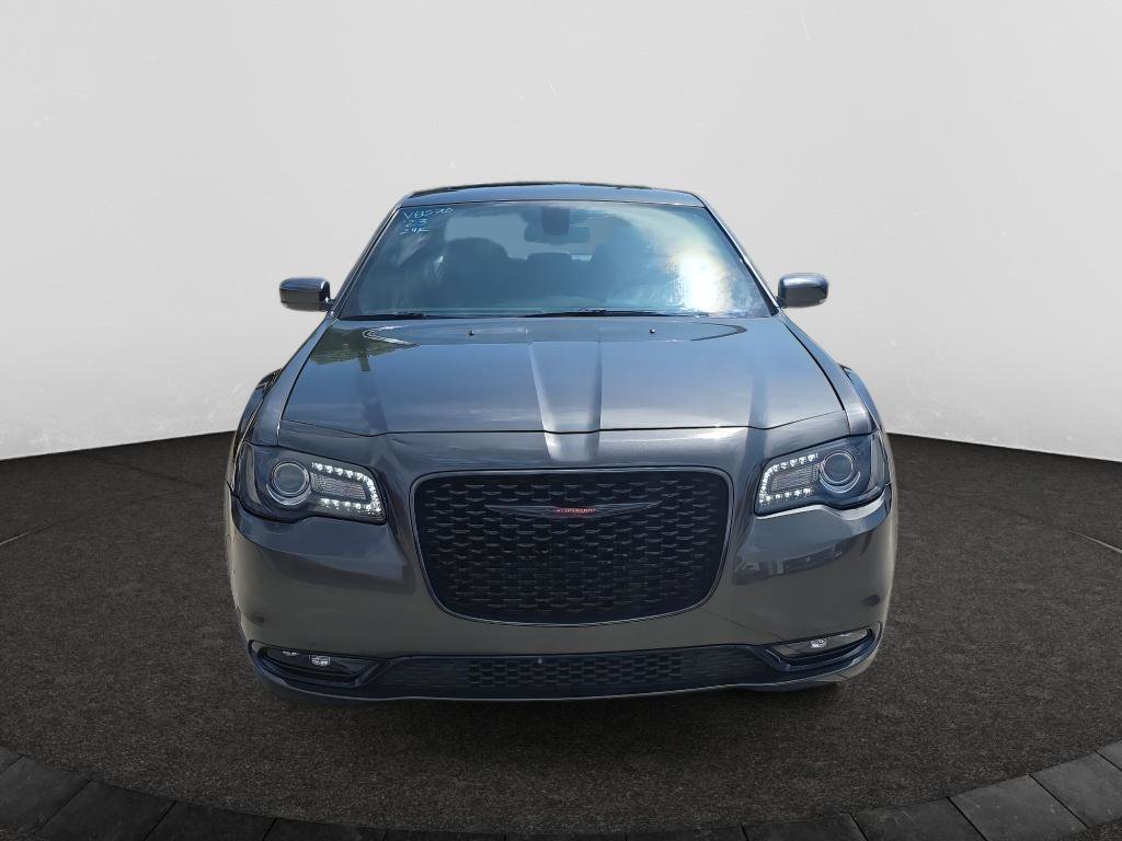 Used 2023 Chrysler 300 S w/ Comfort Group RWD image 8