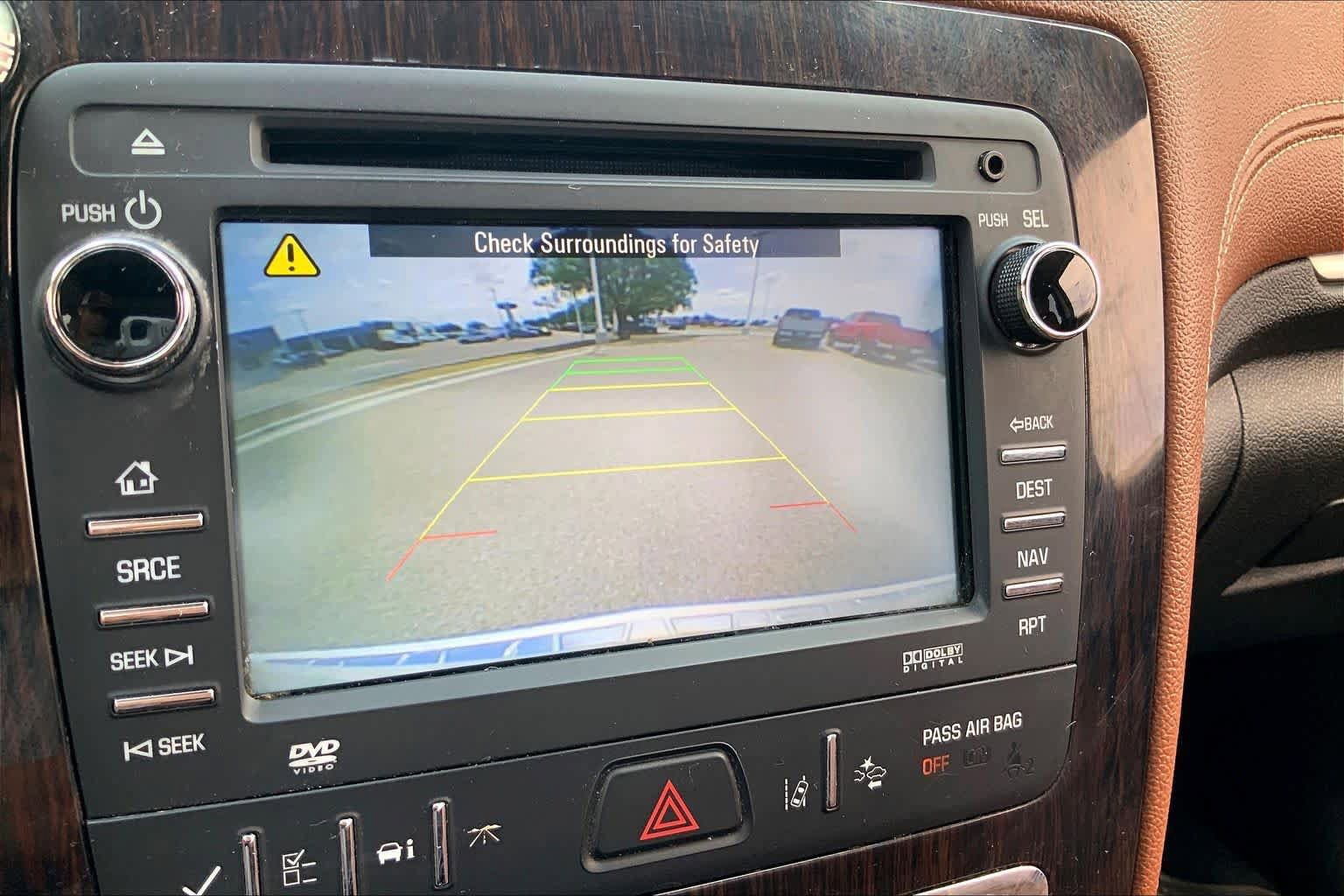 Used 2015 Chevrolet Traverse LTZ FWD image 27