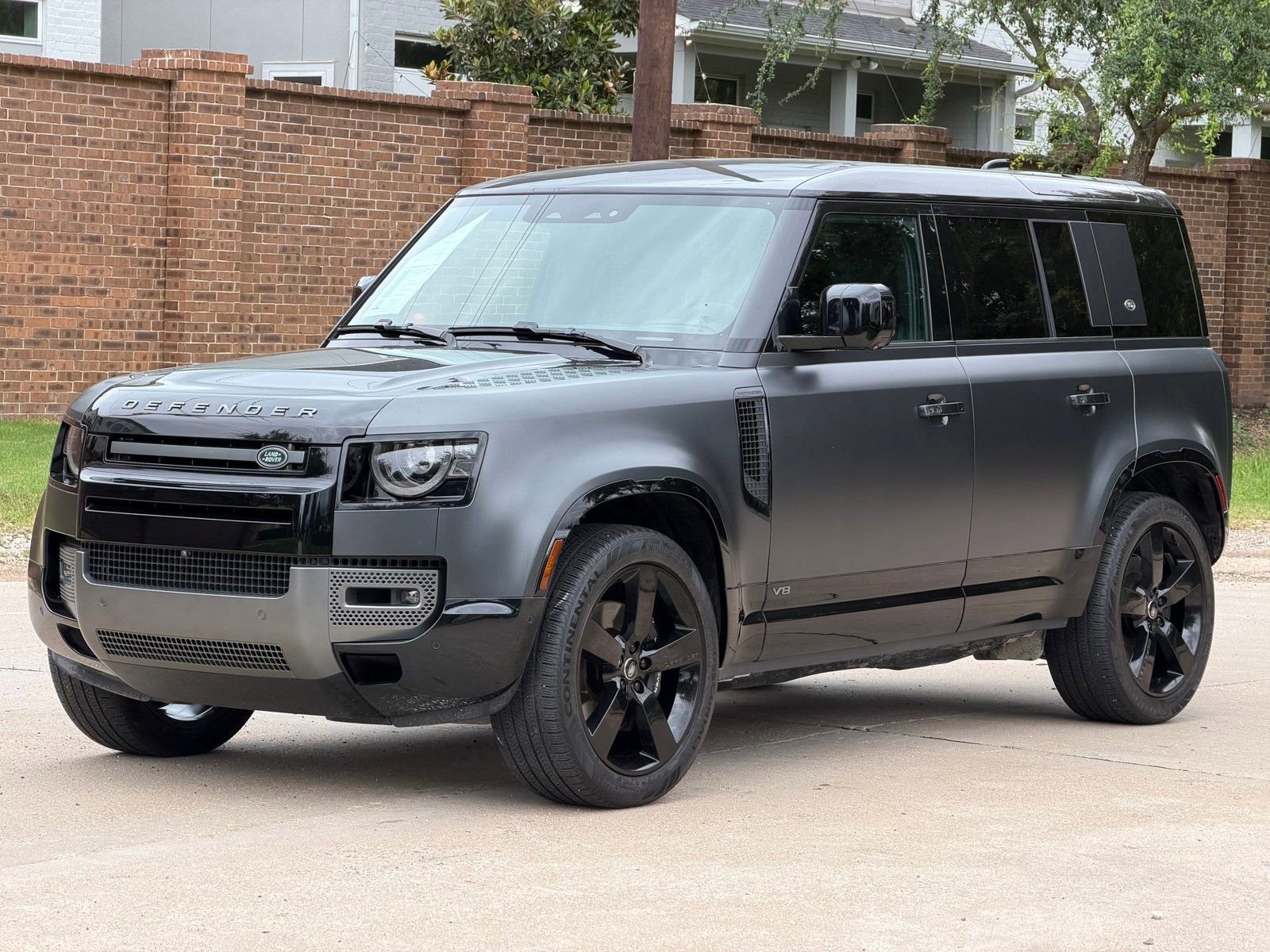 Used 2024 Land Rover Defender 110 Carpathian Edition AWD/4WD image 10