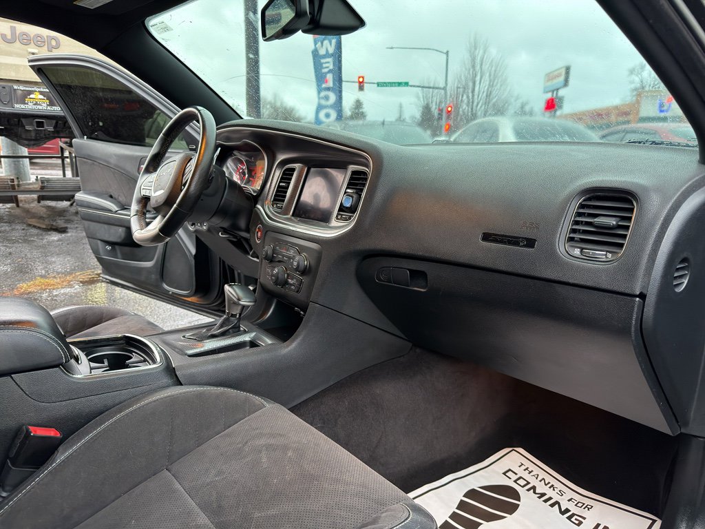Used 2017 Dodge Charger SRT Hellcat w/ Harman/Kardon Audio Group image 15