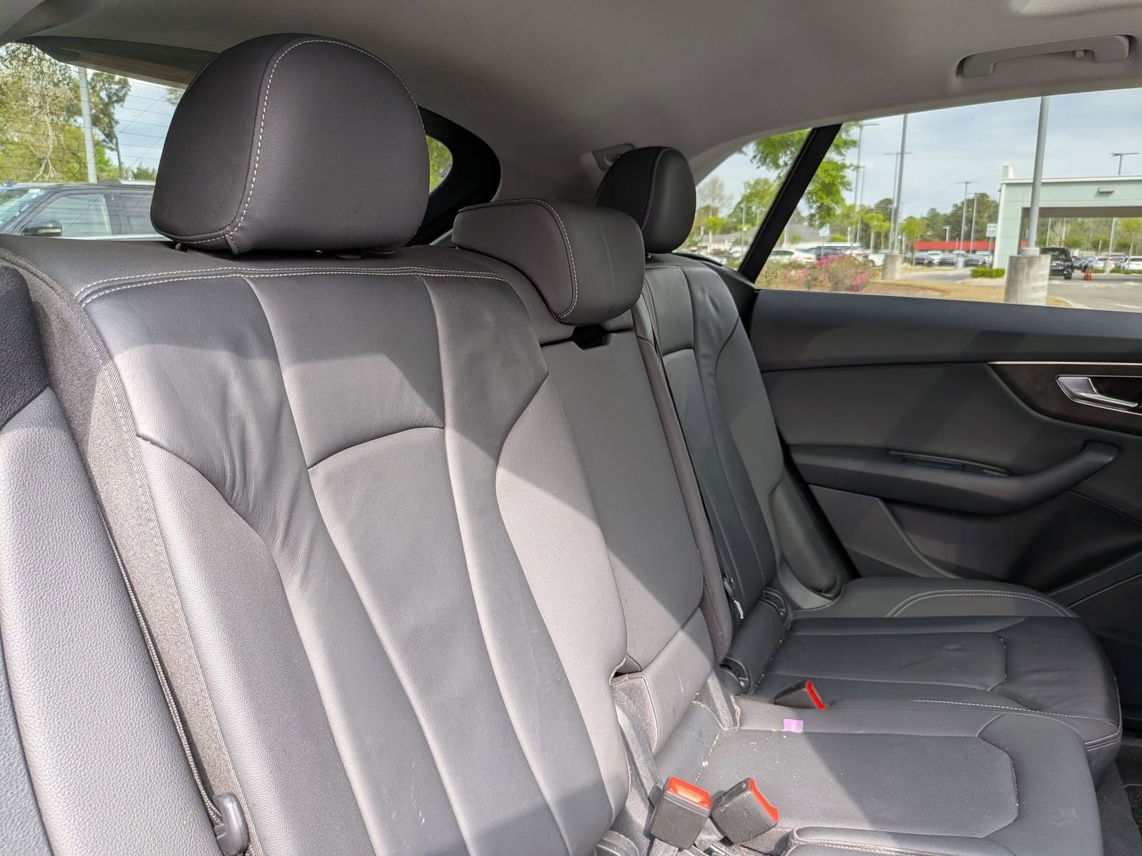 Used 2019 Audi Q8 Premium image 35