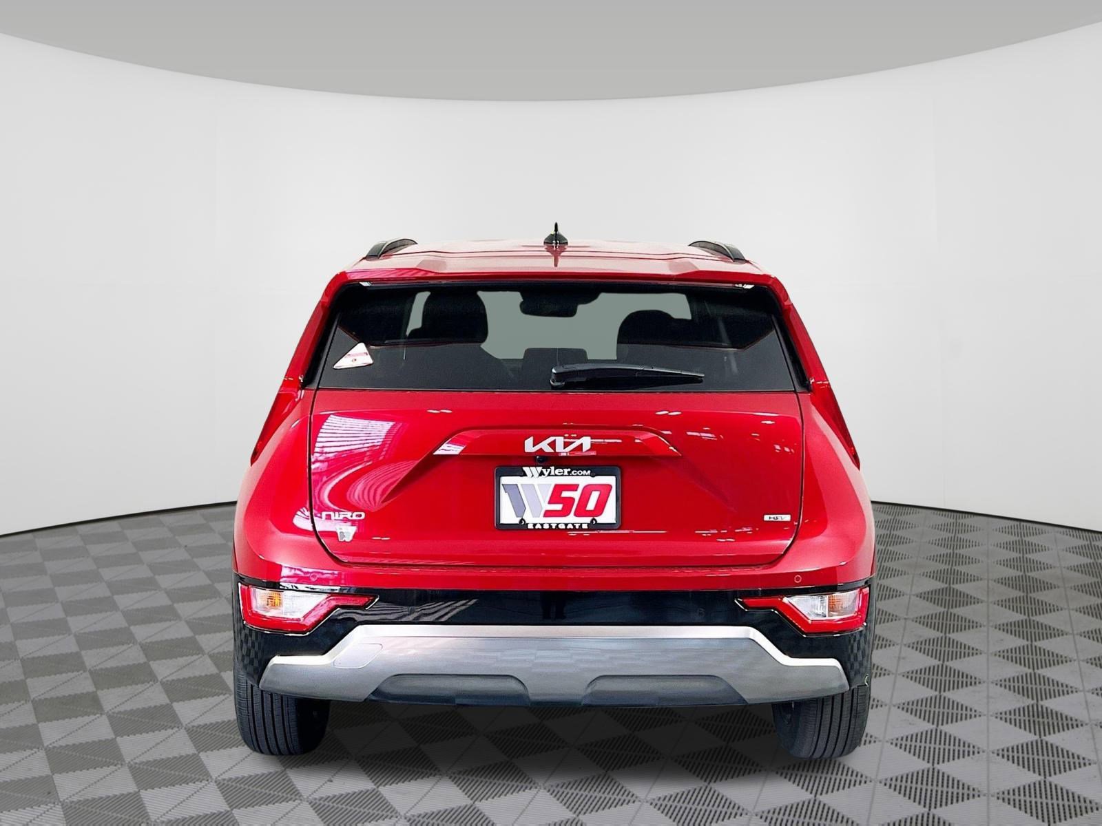 New 2025 Kia Niro SX image 30