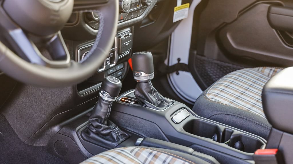 New 2026 Jeep Gladiator Sport AWD/4WD image 24