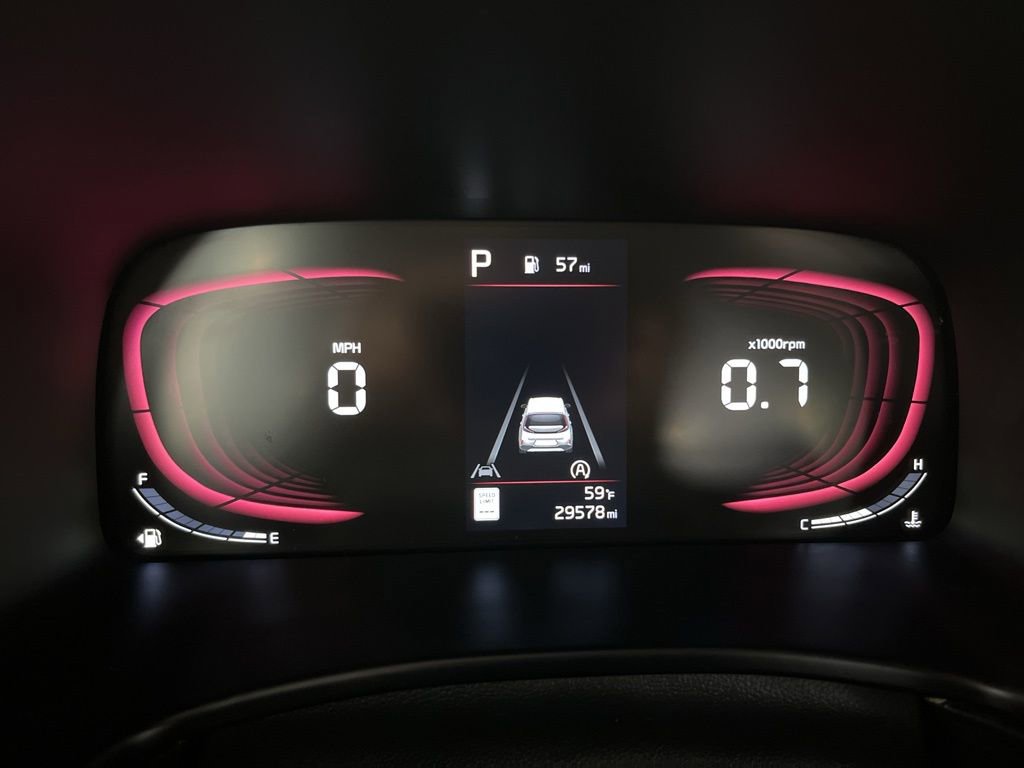 Used 2023 Kia Soul LX w/ LX Technology Package FWD image 10