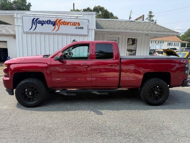 Used 2018 Chevrolet Silverado 1500 LT w/ All Star Edition AWD/4WD image 12