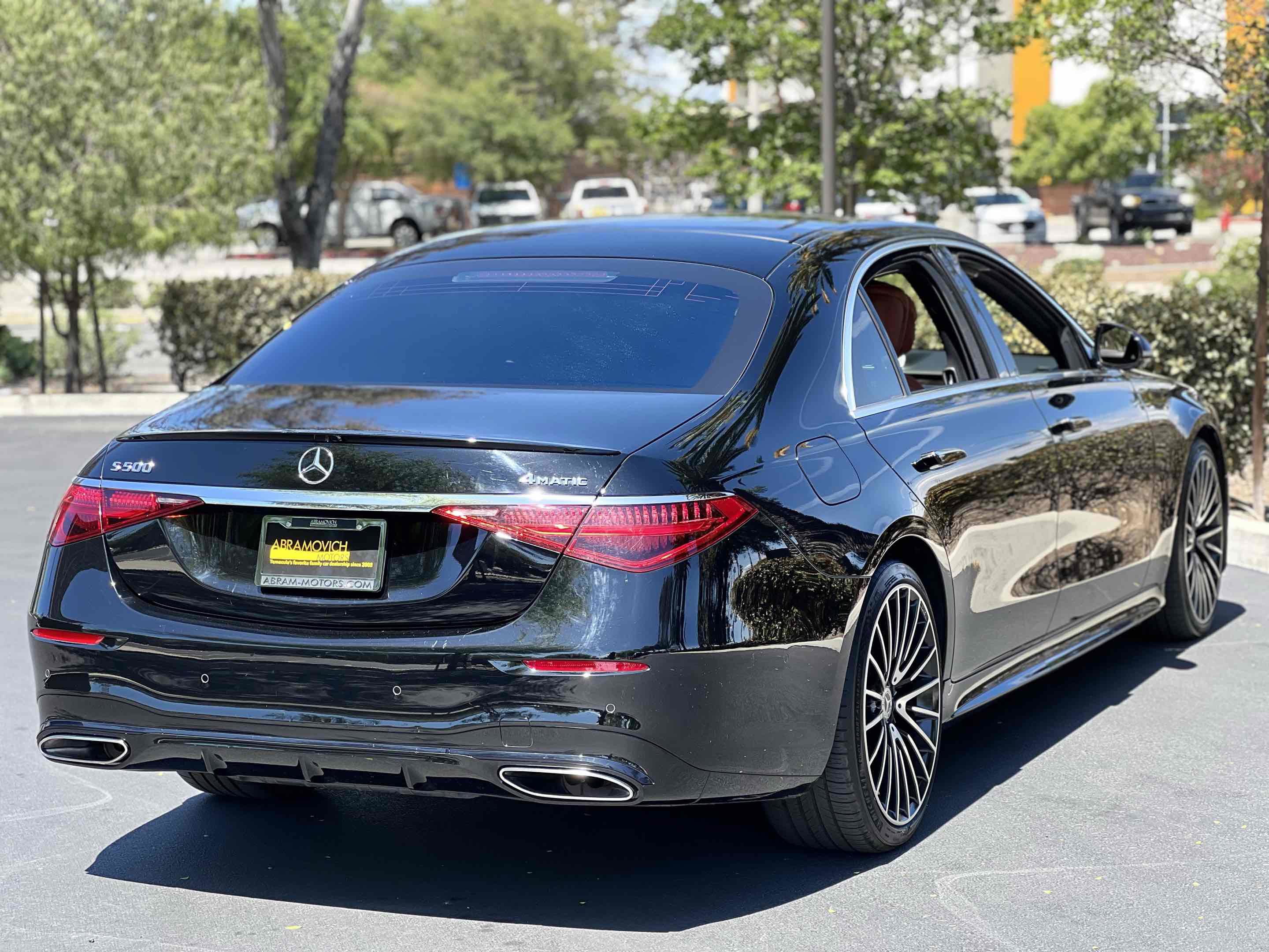 Used 2022 Mercedes-Benz S 500 4MATIC image 10