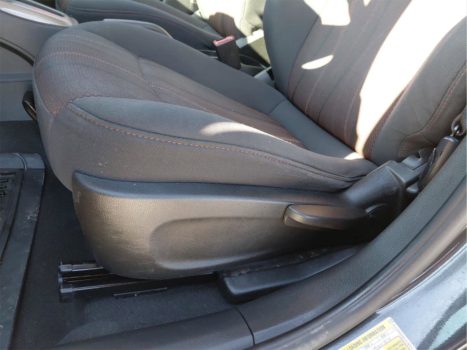 Used 2014 Chevrolet Sonic LT image 19