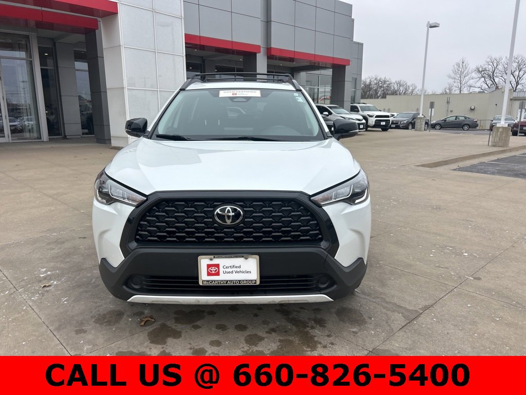 Certified 2025 Toyota Corolla Cross LE image 3