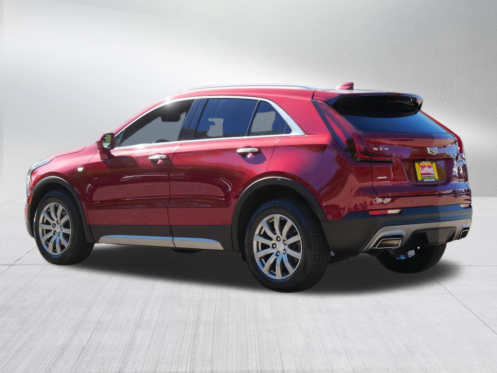 Used 2020 Cadillac XT4 Premium Luxury w/ Trailering Package AWD/4WD image 5