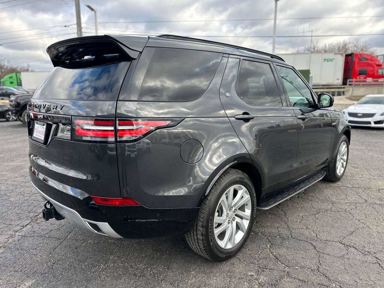 Used 2020 Land Rover Discovery HSE AWD/4WD image 5