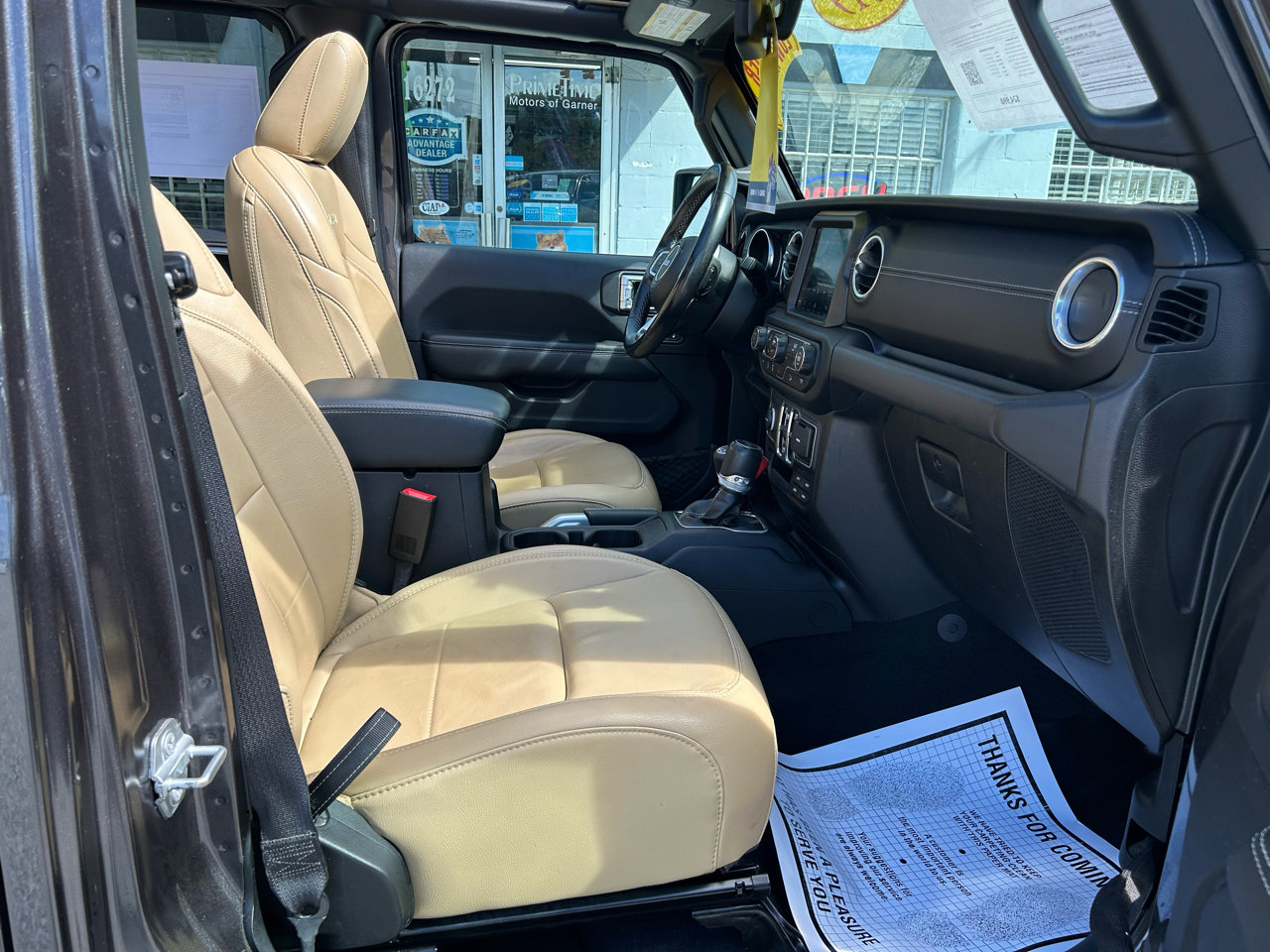 Used 2019 Jeep Wrangler Unlimited Sahara image 15