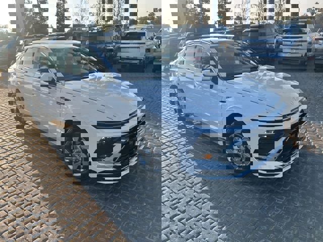 New 2026 Hyundai Sonata SE image 2