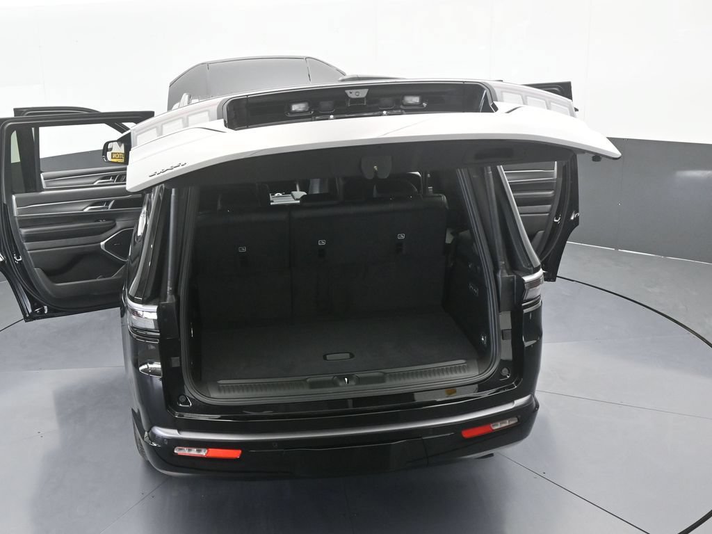 New 2026 Jeep Grand Wagoneer Limited AWD/4WD image 66