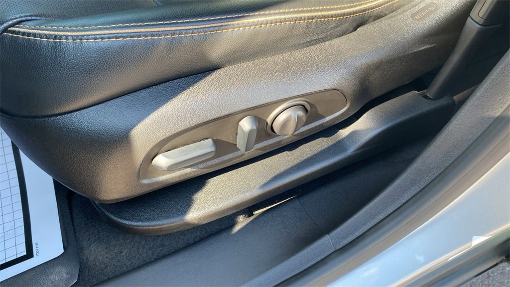 Used 2022 GMC Terrain AT4 image 19