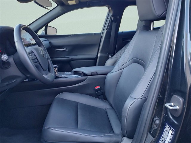 Used 2024 Lexus UX 250h FWD w/ Premium Package image 31